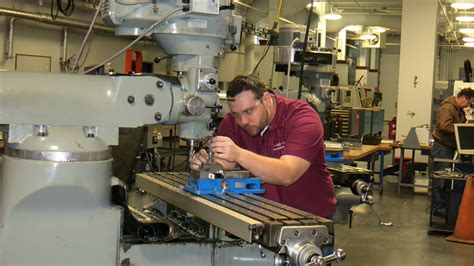 precision cnc machinery training